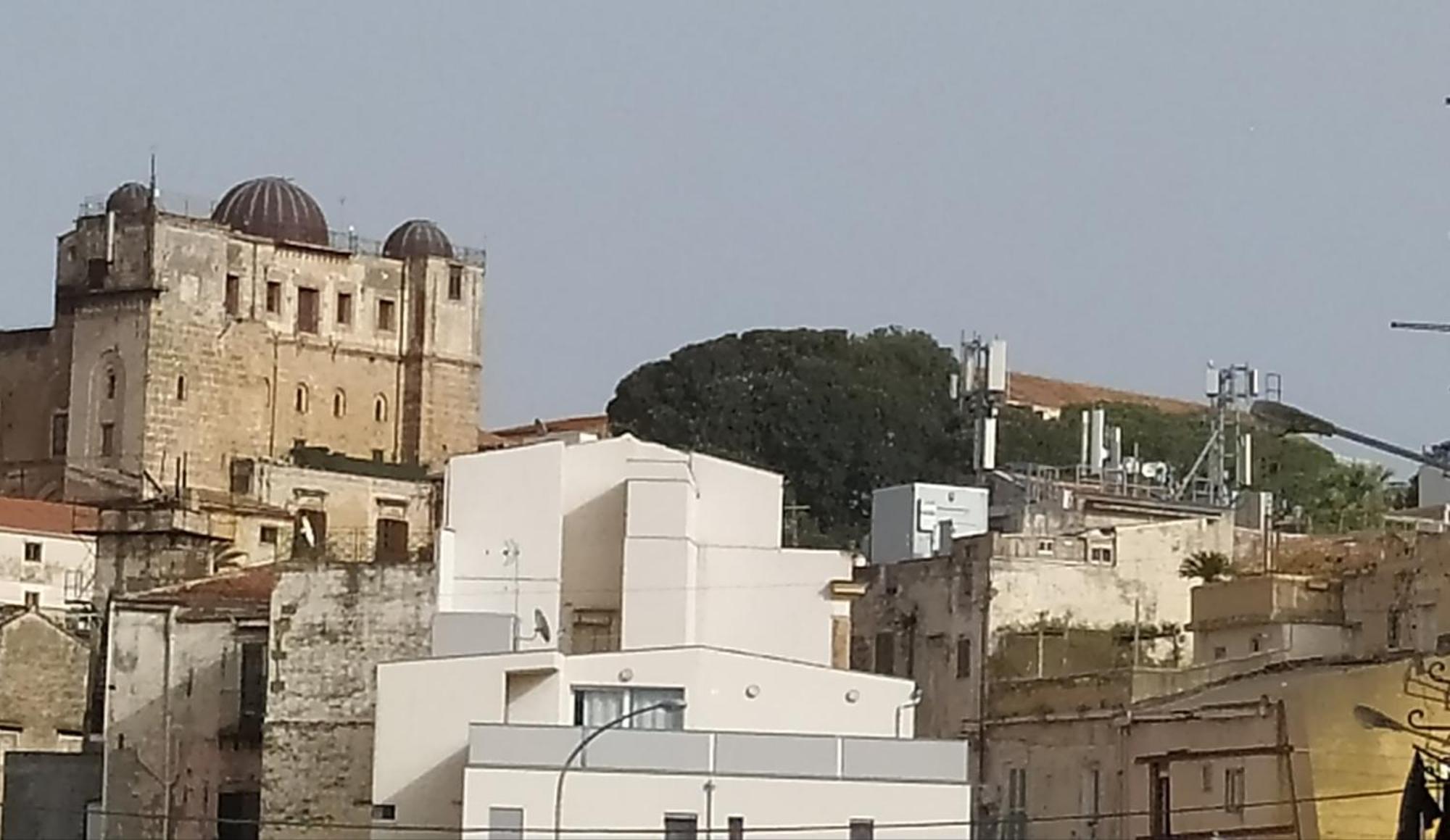 Star Apartment At The Cathedral Palermo Buitenkant foto